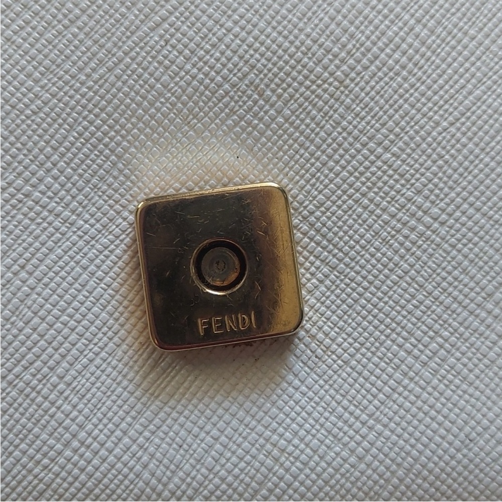 Fendi Elegant White and Tan Clutch Bag - Picture 3 of 16